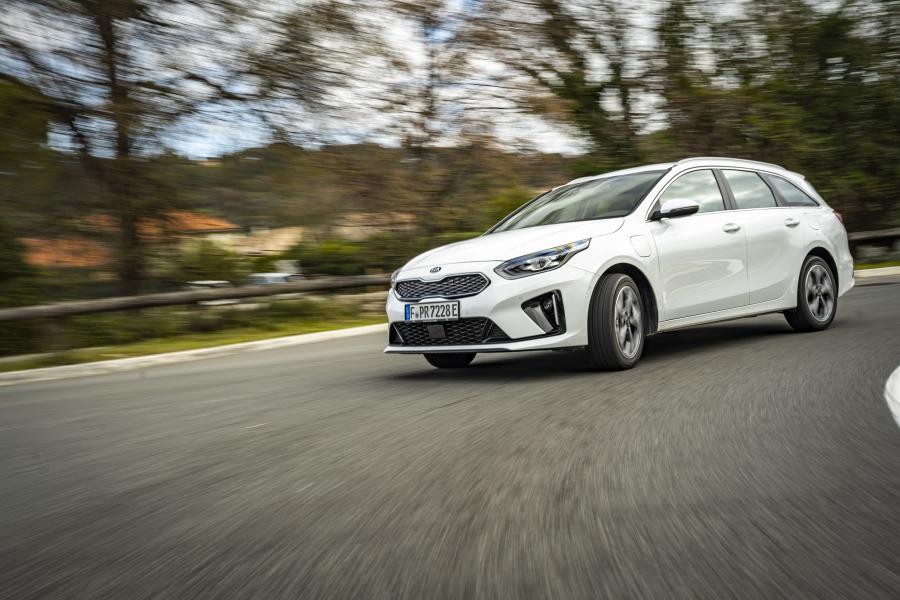  Kia Ceed Sportswagon PHEV 2019 года  (WW) (фото 22 из 42)